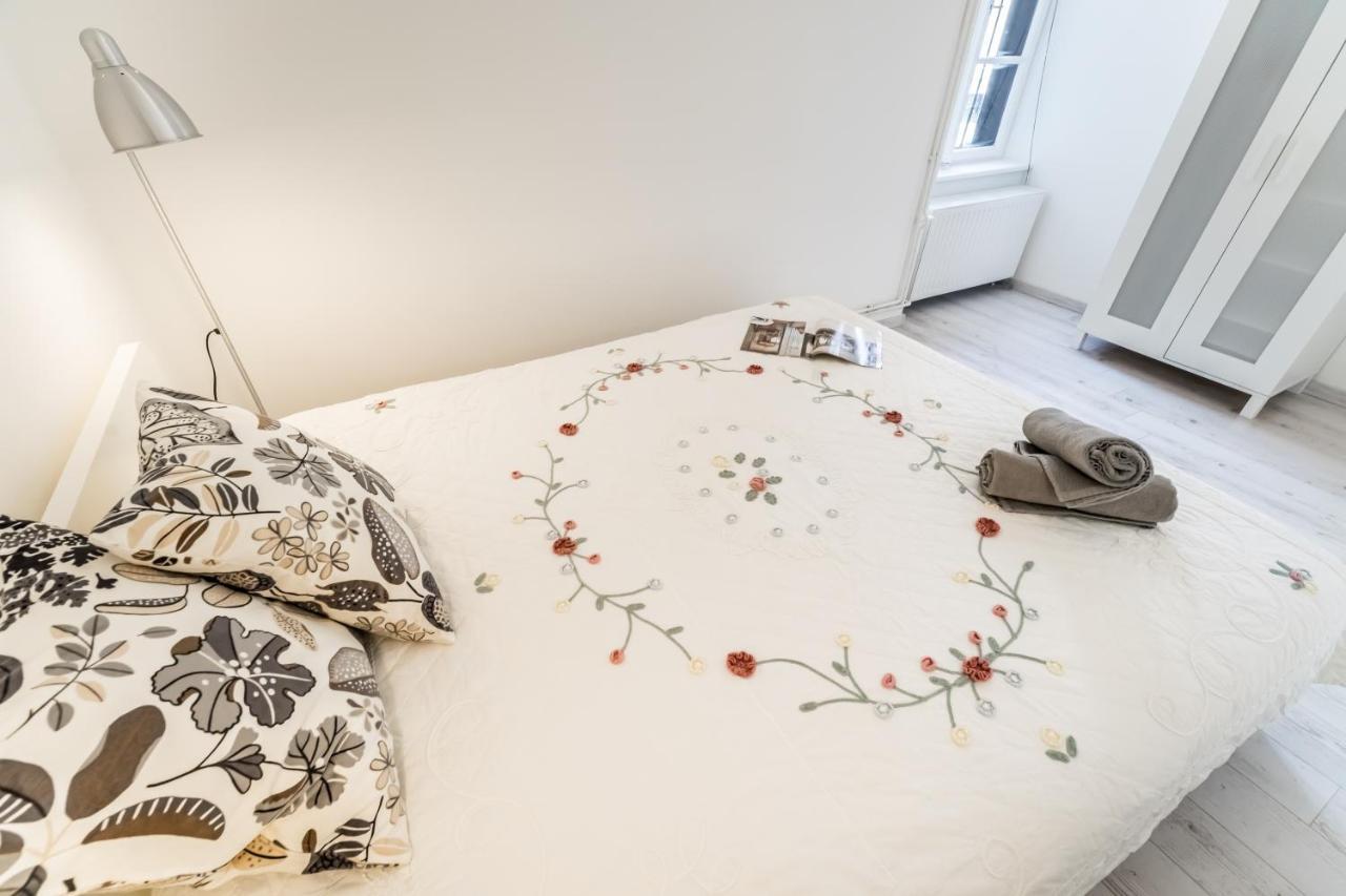 Corbie Downtown Apartment Budapest Eksteriør billede